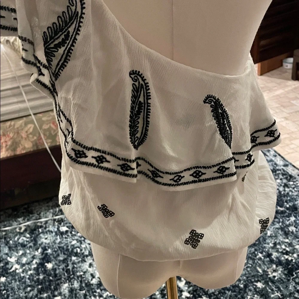 Free People Easy on the Eyes Black and White One Shoulder Blouse XS - Picture 9 of 9
